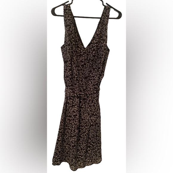 Suzy Shier size XL - Picture 1 of 2